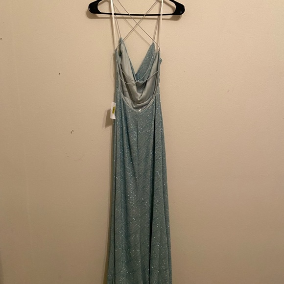 Size M Blue Prom/Formal Dress - Picture 6 of 6